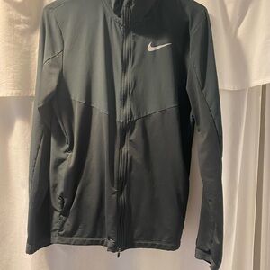 Nike Black & Gray Performance Jacket Sleek Design